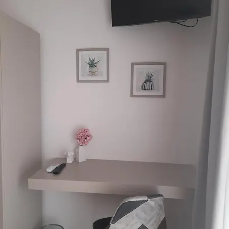 Marrella Oda ve Kahvaltı