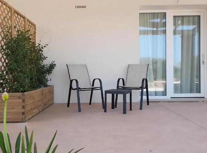 Marrella Bed & Breakfast 3*